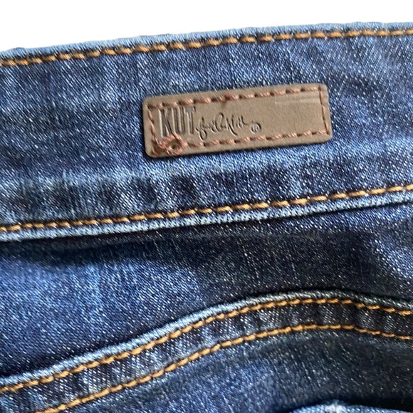 Kut from the Kloth Catherine Boyfriend Jeans 10 - Picture 13 of 15